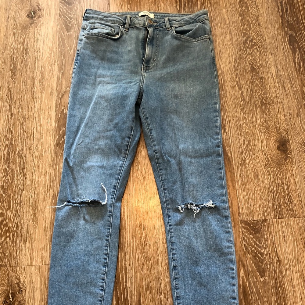 Forever 21 Light Wash High Waisted Jean